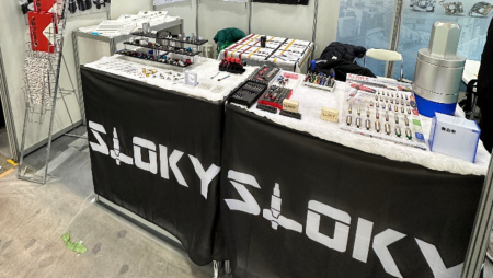 Sloky kontrol torsi di Automotive World 2023